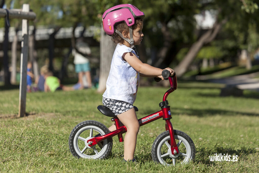Tamaños de bicicleta para niños: sin pedales