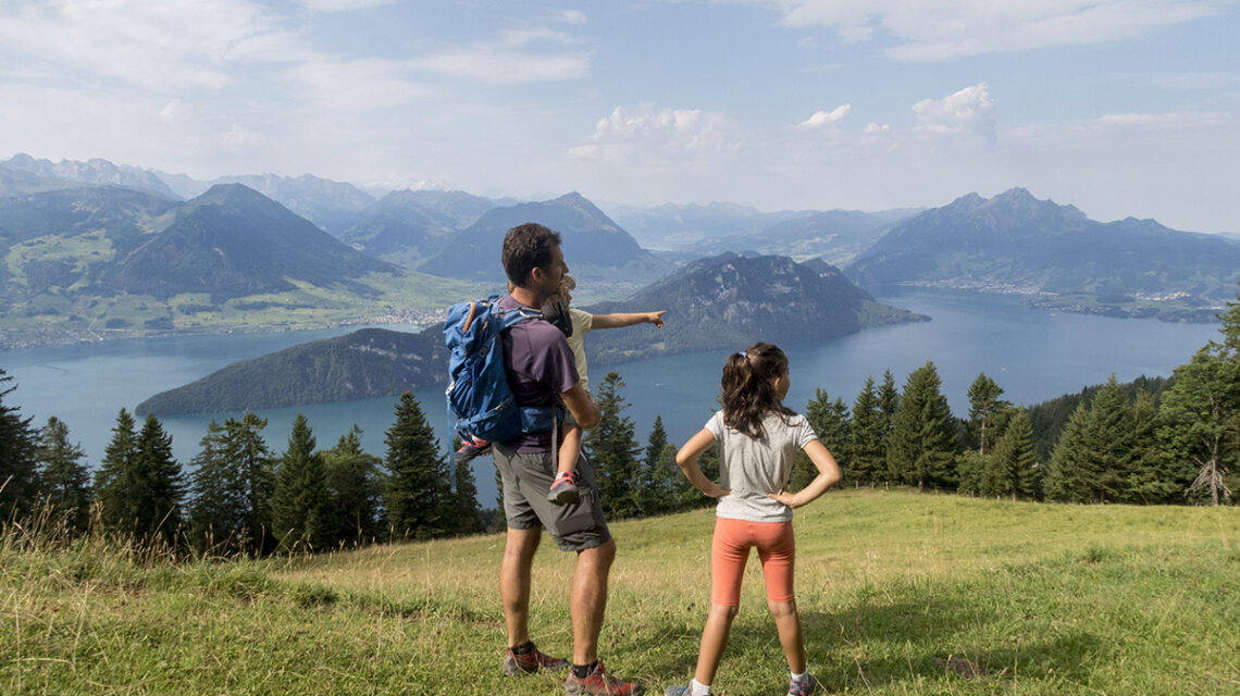 Canton de Schwyz con niños