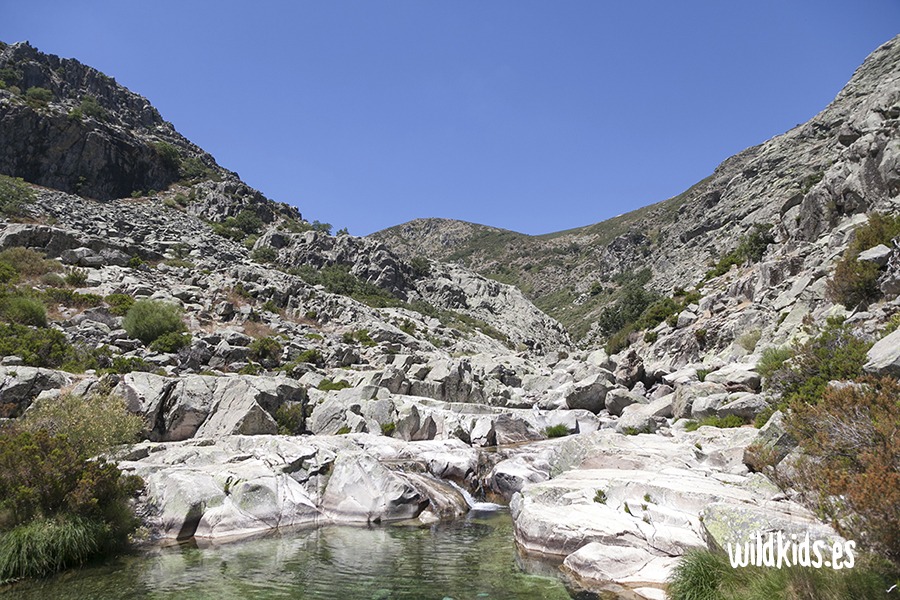 Excursión con niños en Gredos a la garganta de los Caballeros