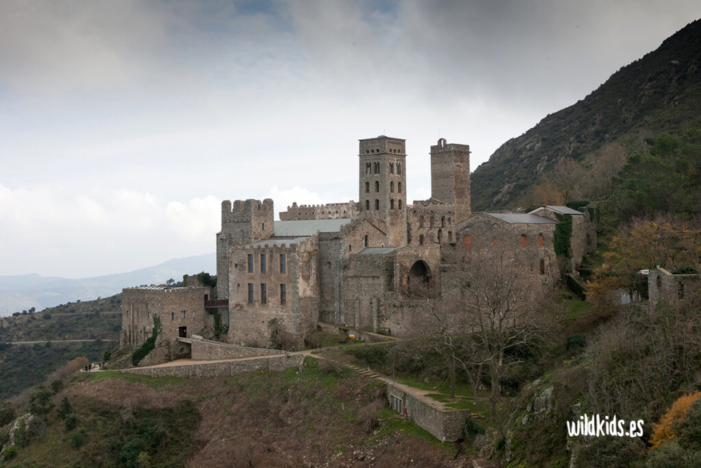 Excursion con niños a Sant Pere de Rodes 01 Excursion con niños a Sant Pere de Rodes