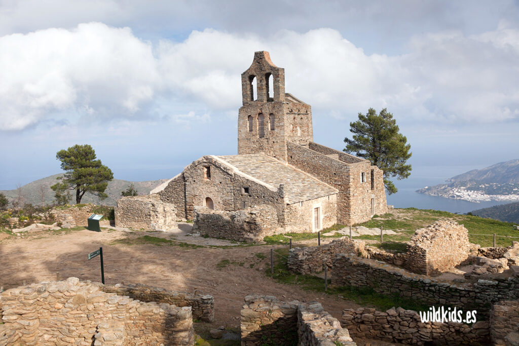 Excursion con niños a Sant Pere de Rodes 02 Excursion con niños a Sant Pere de Rodes