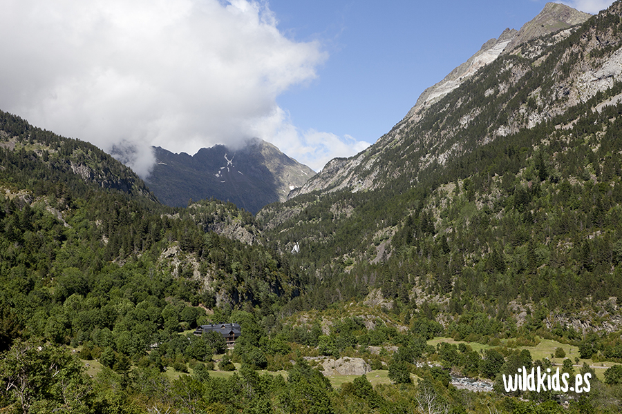 Excursion con niños a las gorgas de alba (3) Excursion con niños en Benasque a las gorgas de Alba