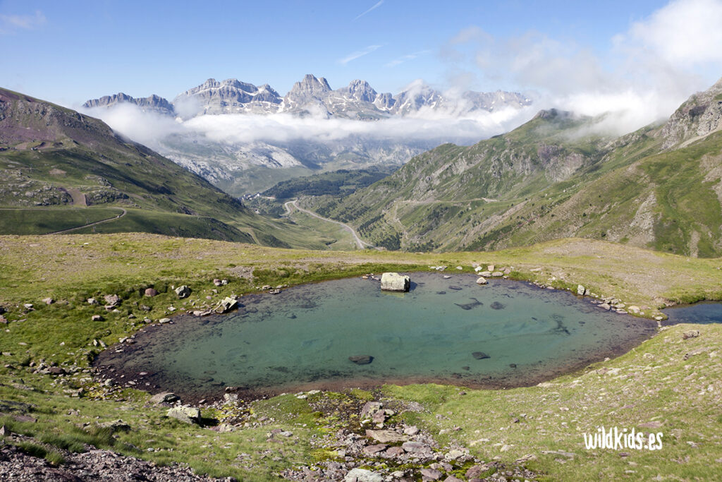 Excursión con niños a los ibones de Astún en el Pirineo aragonés