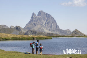Excursion con niños al ibon de Anayet en el valle de Tena (8) Excursión con niños al ibón de Anayet en el valle de Tena