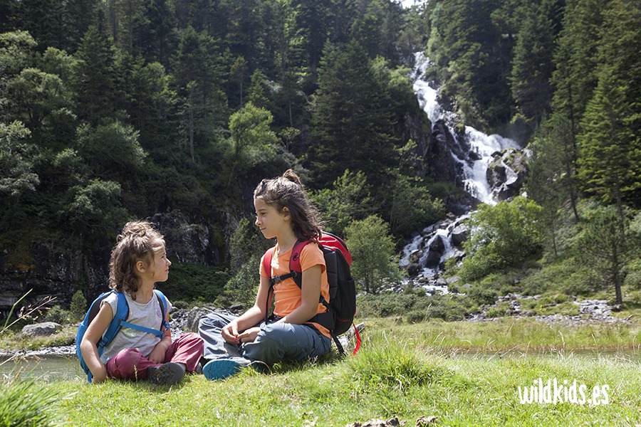 Excursión con niños al lago de Suyen y el valle de Arrens en el Pirineo francés