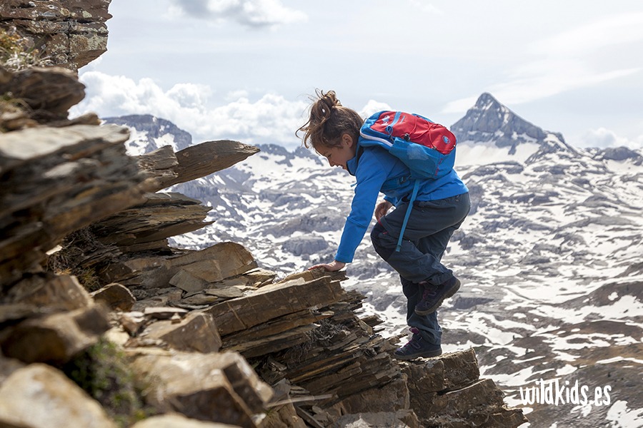 Excursión con niños al pico Arlas en el Pirineo navarro