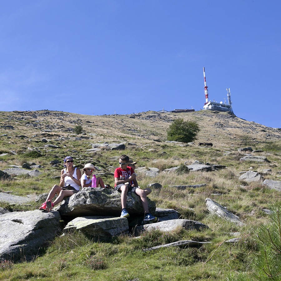Excursión con niños al pico Larrun