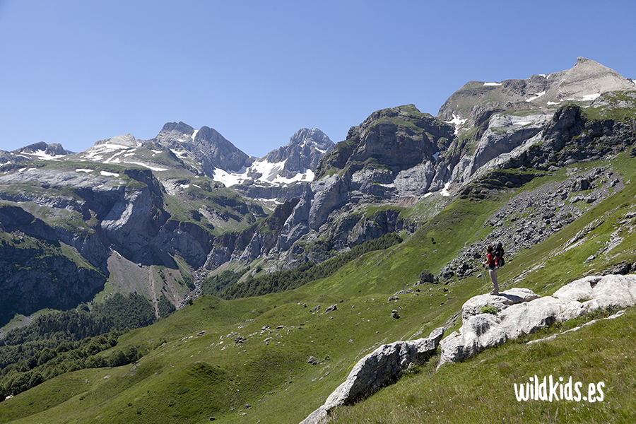 Ibon de Estanes con niños (2) Excursión con niños al ibón de Estanes en el Pirineo aragones