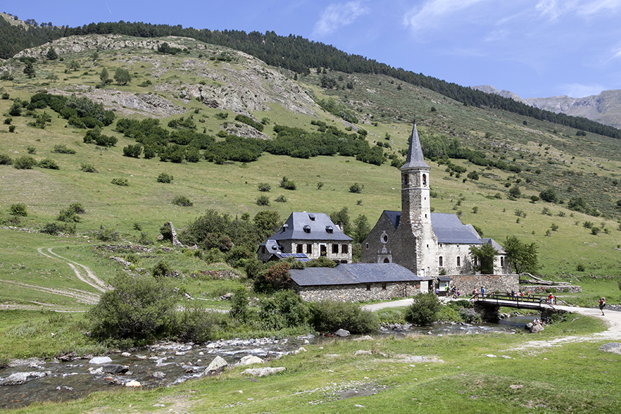 Excursión con niños al santuario de Montgarri