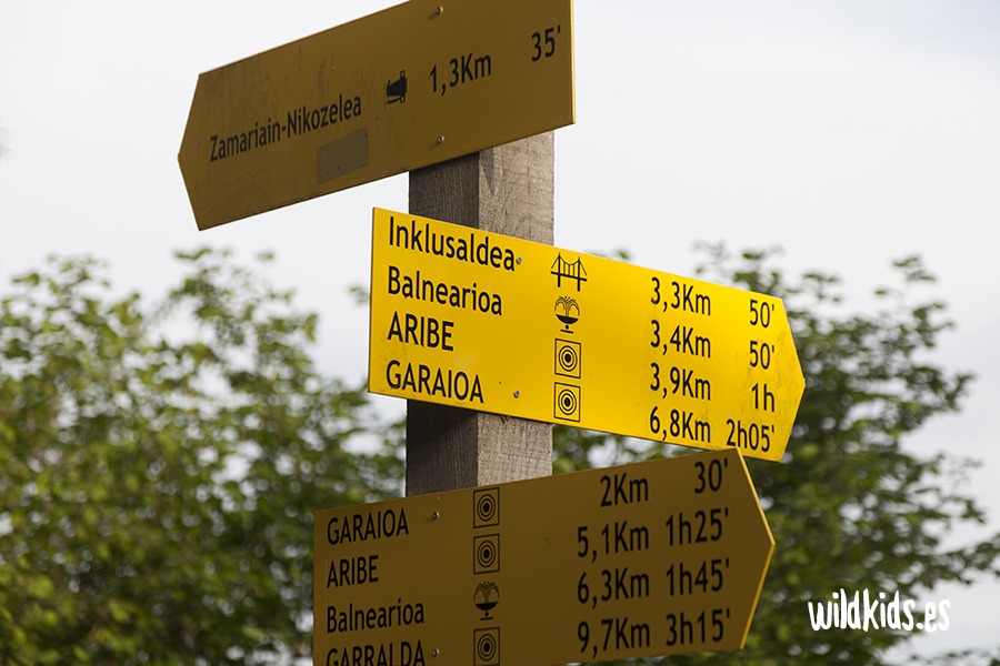 Ruta con ninos al mirador de Zamariain 06