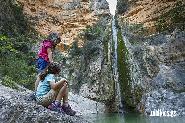 Rutas con niños cerca de Valencia - Chorrador Zucaina