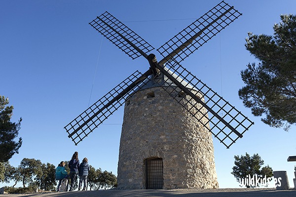 Rutas con niños cerca de Valencia - Molinos de Alcublas