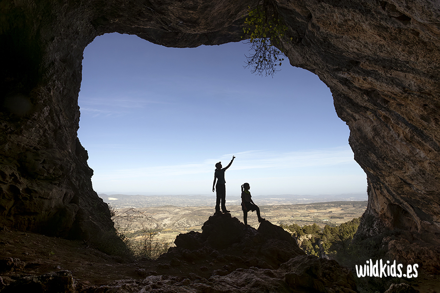 Rutas con niños en Alicante - Cova Bolumini Rutas con niños en Alicante - Cova Bolumini