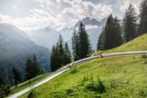 Toboganes alpinos en Suiza: Oeschinensee