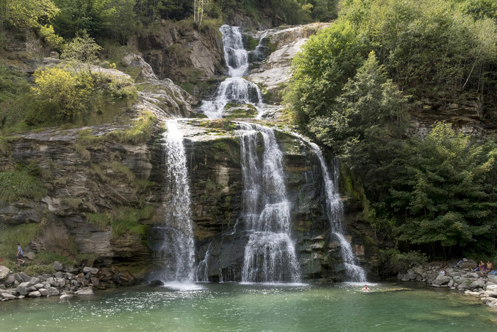 Valle Leventina con niños en Ticino