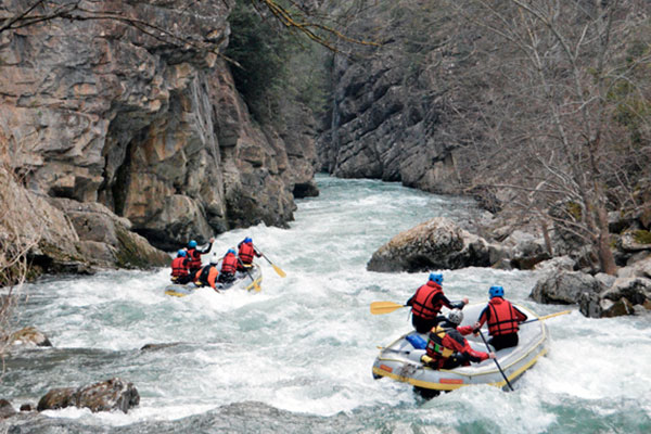 Valle de Roncal con niños - rafting Riverguru Valle de Roncal con niños