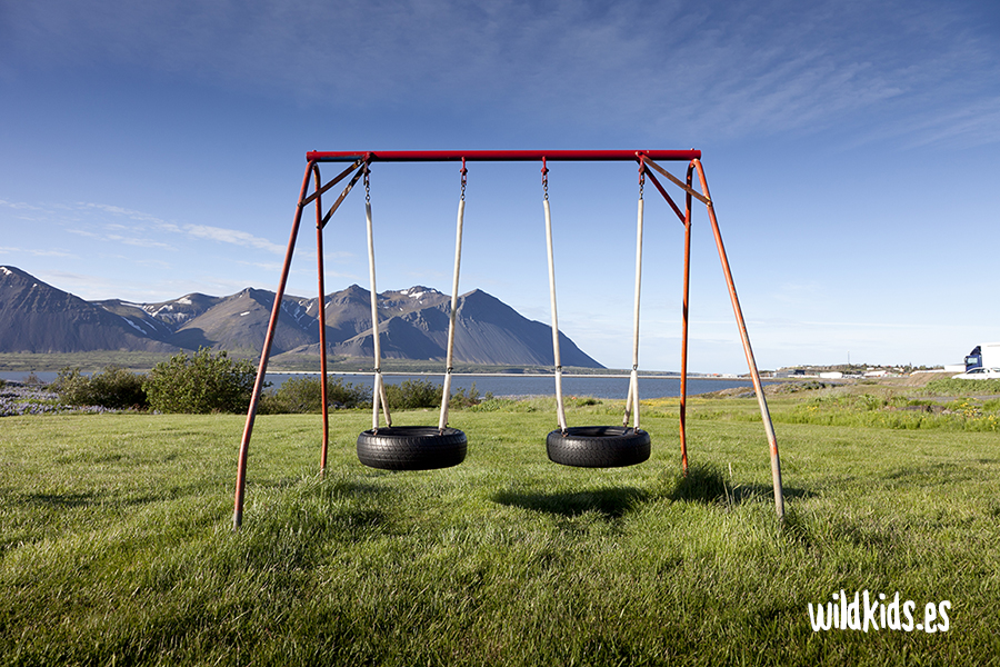 Viajar a Islandia con niños - parque infantil Viajar a Islandia con niños