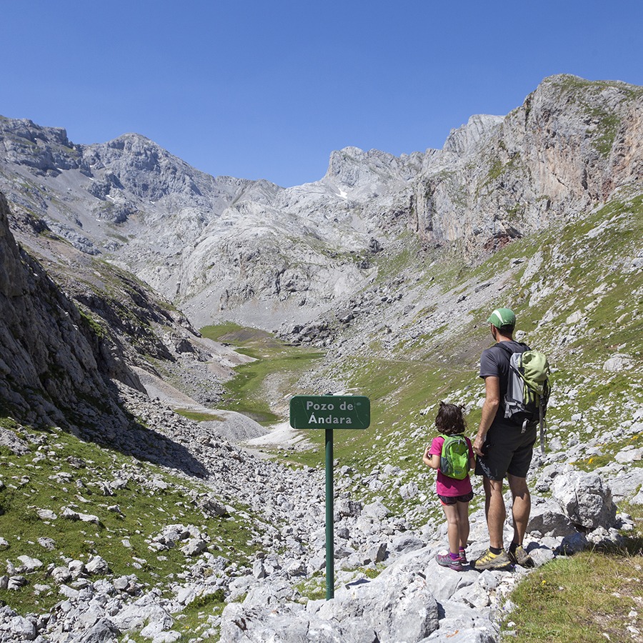 Excursión con niños al pozo de Ándara