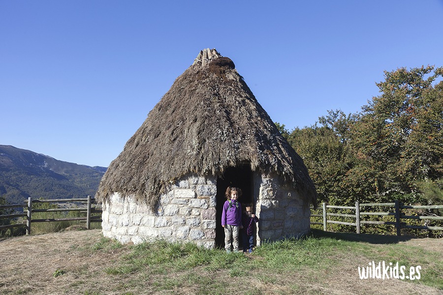 robledal de monte ranedo con niños (4) Excursión con niños en Picos de Europa al robledal de Monte Ranedo
